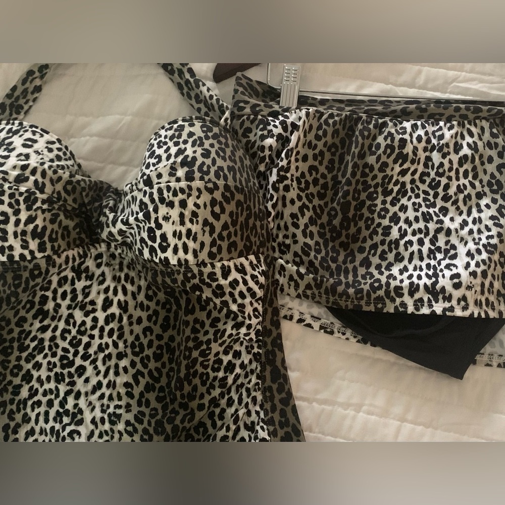 Tommy Bahama 2 piece bathing suit size Large